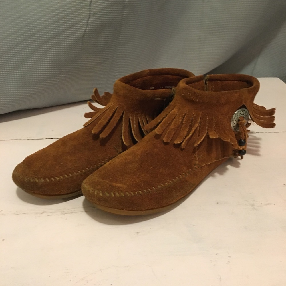 Fringe Moccasins